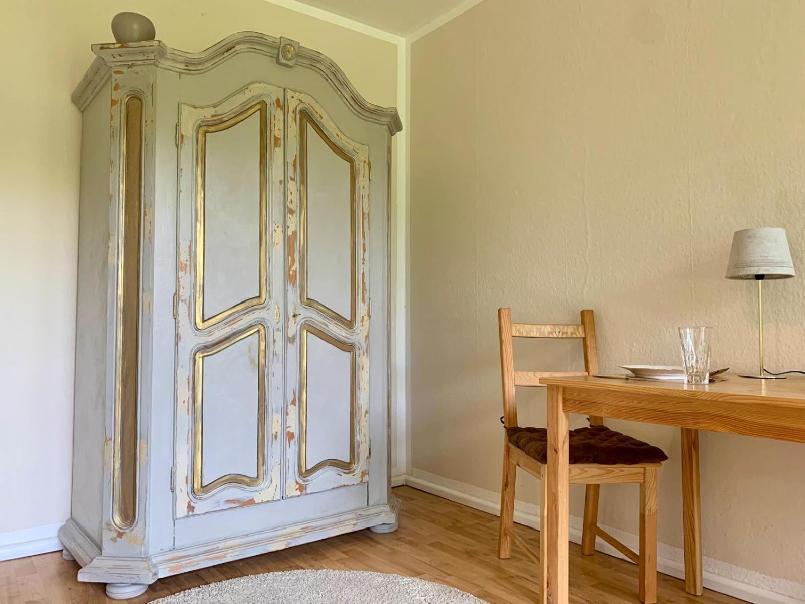 Tt Living Apartment Luebeck I Souterrain Wohnung Mit Terrasse I Naehe Hbf I Kostenlos Parken Exterior foto