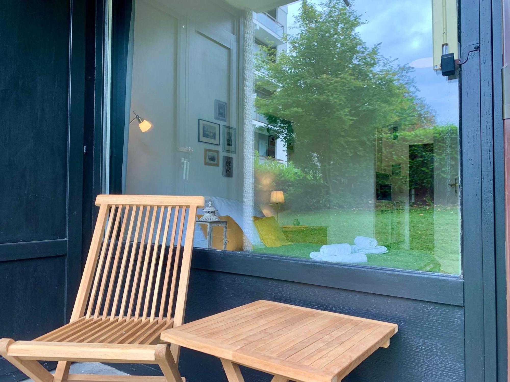 Tt Living Apartment Luebeck I Souterrain Wohnung Mit Terrasse I Naehe Hbf I Kostenlos Parken Exterior foto
